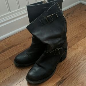 Freebies boots